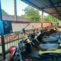 廣西欽州皇馬工業(yè)區新建電動(dòng)車(chē)充電樁 住戶(hù)掃碼就能充電