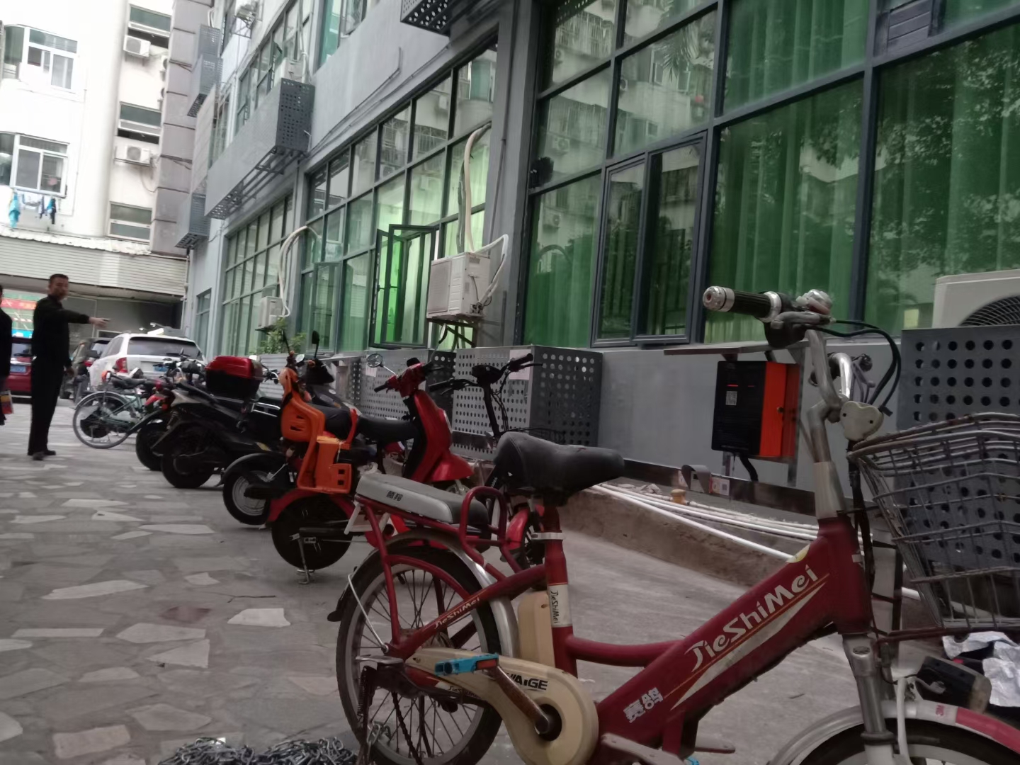 電單車(chē)充電樁-電動(dòng)車(chē)充電站-電瓶車(chē)充電樁-深圳市睿通信息有限公司 電單車(chē)充電樁-電動(dòng)車(chē)充電站-電瓶車(chē)充電樁-深圳市睿通信息有限公司