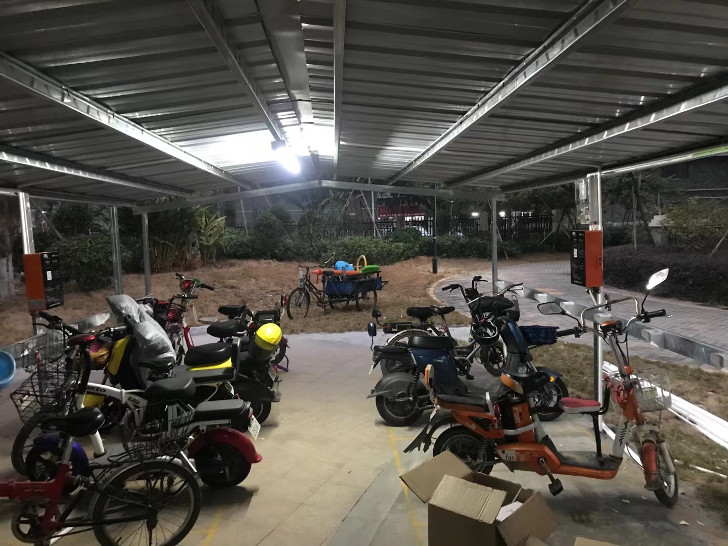 電單車(chē)充電樁-電動(dòng)車(chē)充電站-電瓶車(chē)充電樁-深圳市睿通信息有限公司